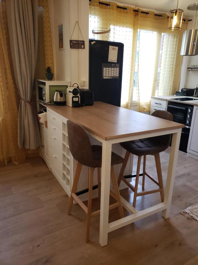 Maison Du Bonheur 2 A Troyes Logement Entier Avec Parking Luaran gambar