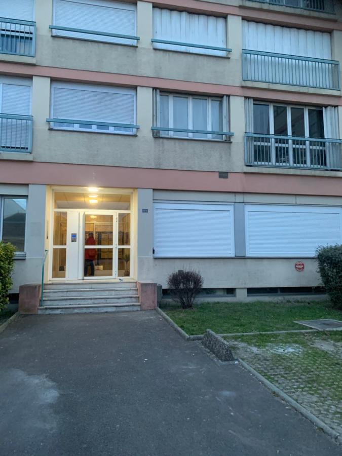 Maison Du Bonheur 2 A Troyes Logement Entier Avec Parking Luaran gambar